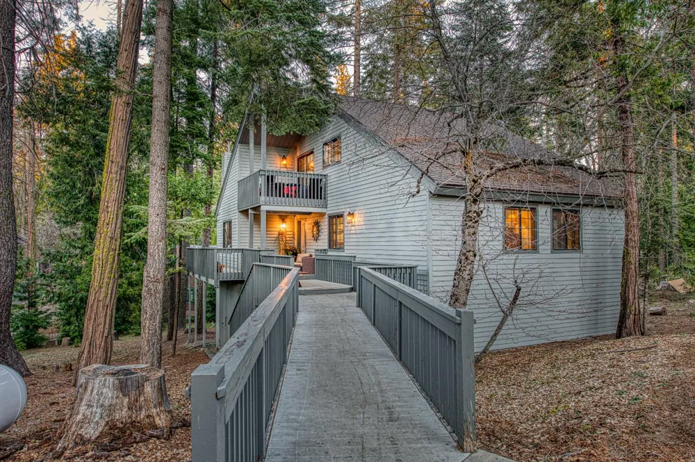 39095 Ridge Rd Shaver Lake, CA 93664