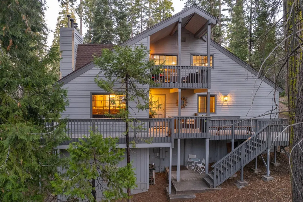 39095 Ridge Rd Shaver Lake, CA 93664