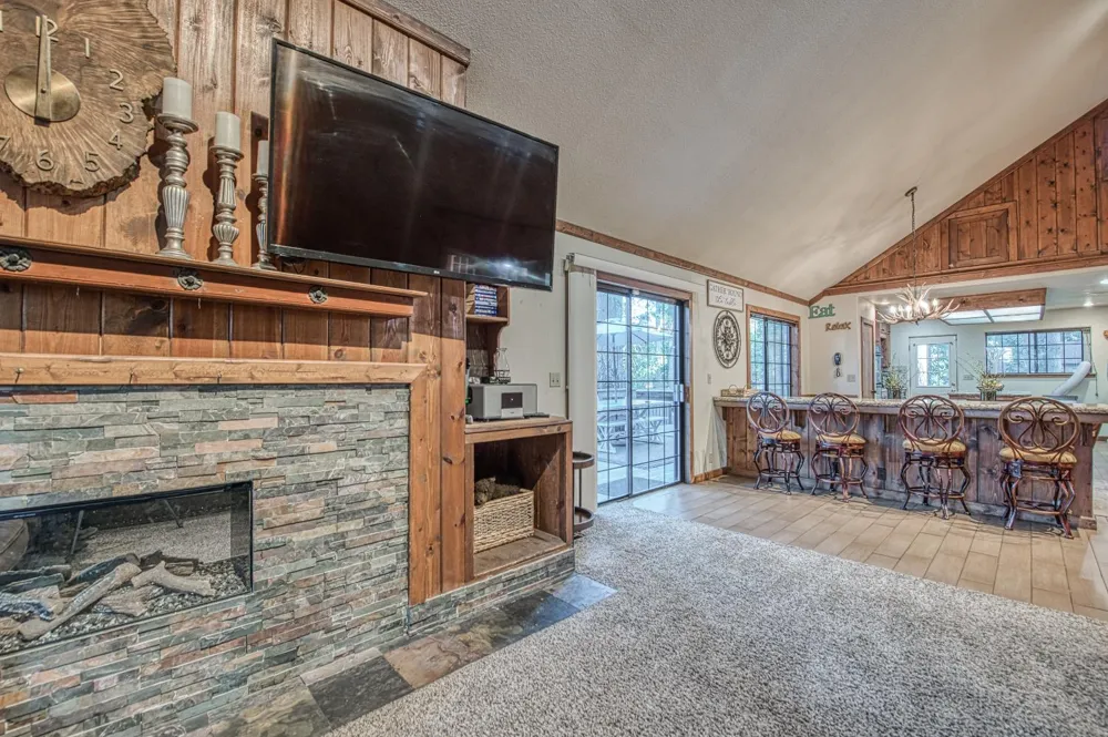 39095 Ridge Rd Shaver Lake, CA 93664