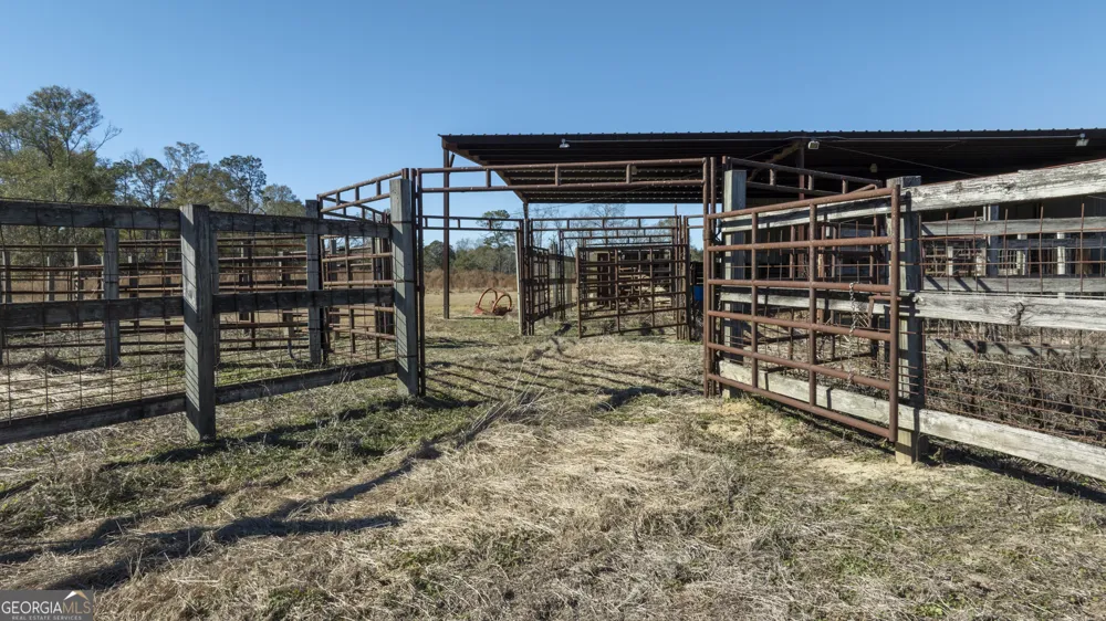 2685 Carters Bridge RD Claxton, GA 30417