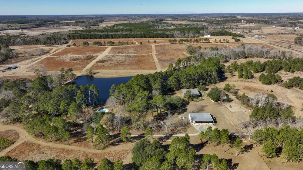 2685 Carters Bridge RD Claxton, GA 30417
