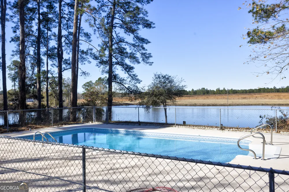 2685 Carters Bridge RD Claxton, GA 30417