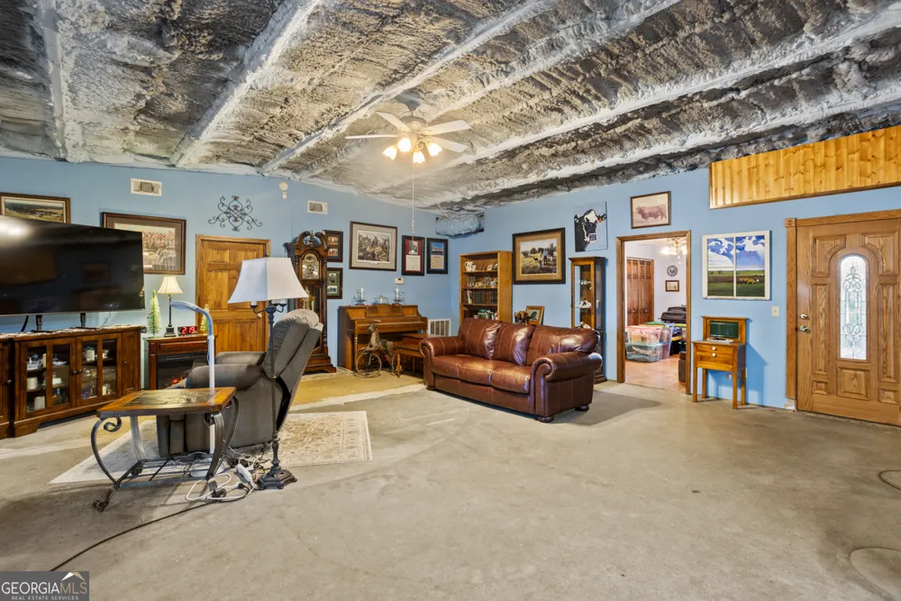 2685 Carters Bridge RD Claxton, GA 30417