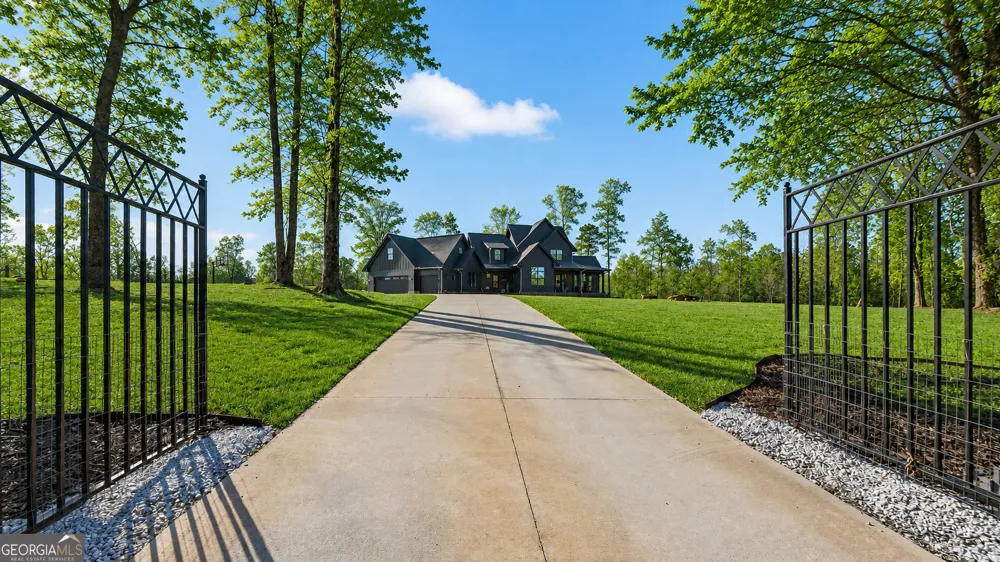285 Dial Mill RD Oxford, GA 30054