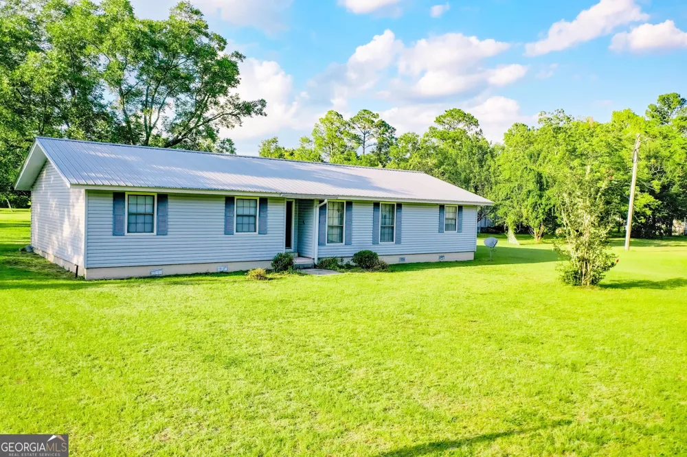 2142 Ben Couch RD Blackshear, GA 31516
