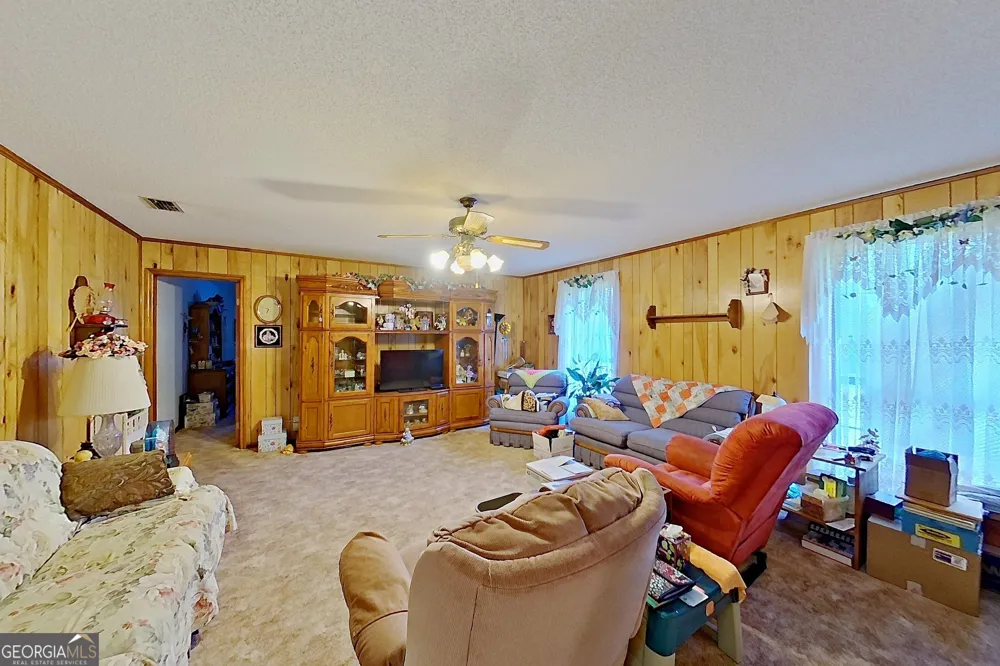 2142 Ben Couch RD Blackshear, GA 31516
