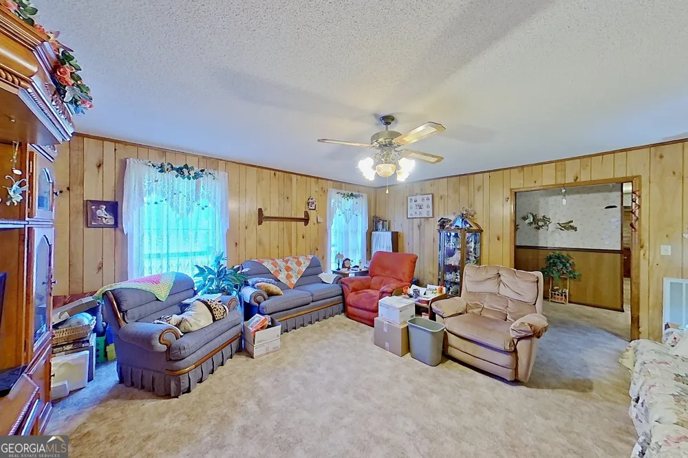 2142 Ben Couch RD Blackshear, GA 31516