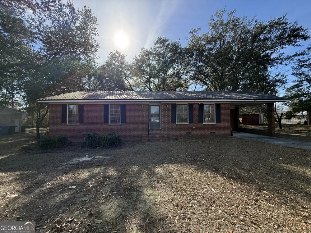 1612 Knox ST Dublin, GA 31021