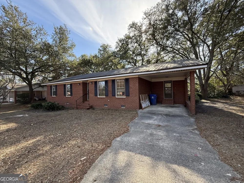 1612 Knox ST Dublin, GA 31021