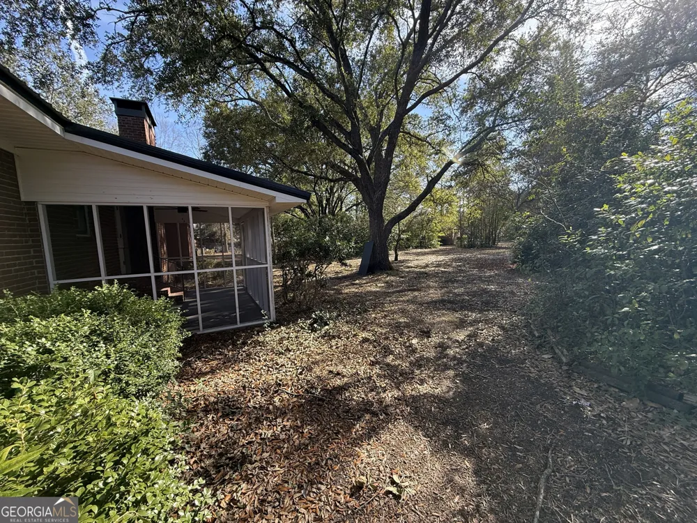 1612 Knox ST Dublin, GA 31021