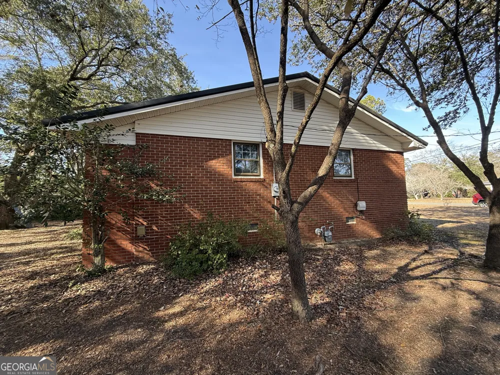 1612 Knox ST Dublin, GA 31021