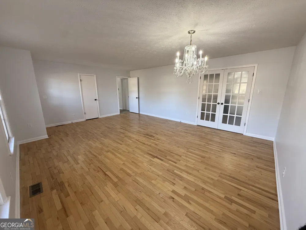 1612 Knox ST Dublin, GA 31021
