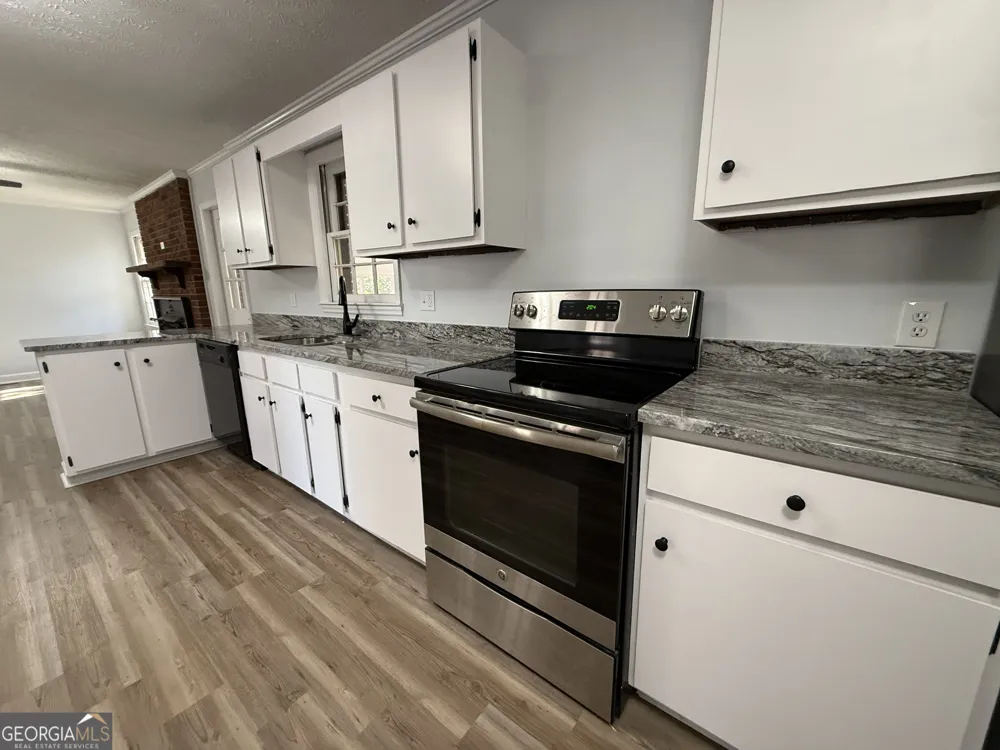 1612 Knox ST Dublin, GA 31021