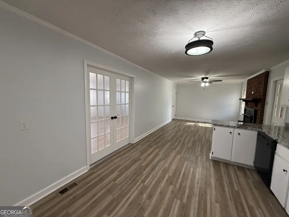 1612 Knox ST Dublin, GA 31021