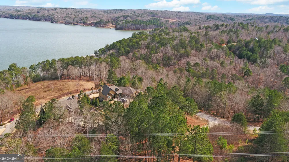 915 N Edgewater TRL Toccoa, GA 30577