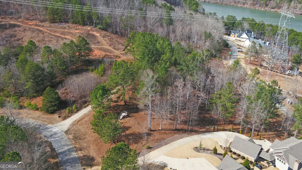 915 N Edgewater TRL Toccoa, GA 30577