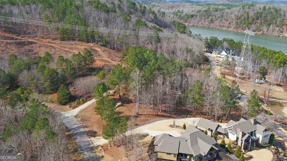 915 N Edgewater TRL Toccoa, GA 30577