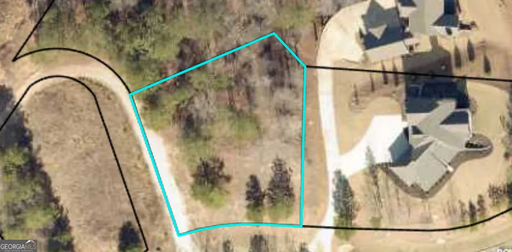 915 N Edgewater TRL Toccoa, GA 30577