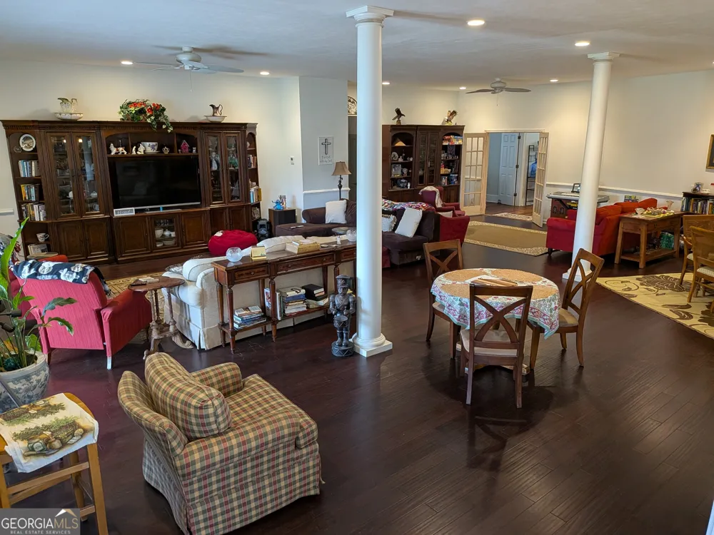 40 Drew Bennett RD Midville, GA 30441