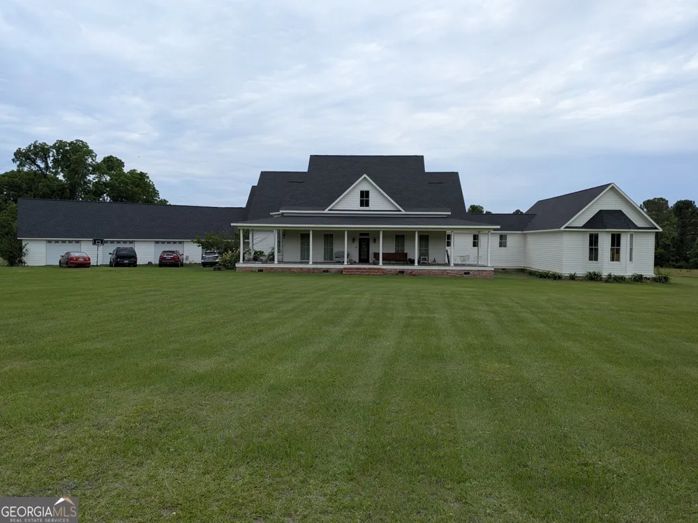 40 Drew Bennett RD Midville, GA 30441