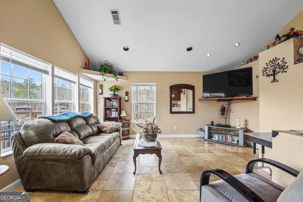 56 Sunglow CT Sparta, GA 31087