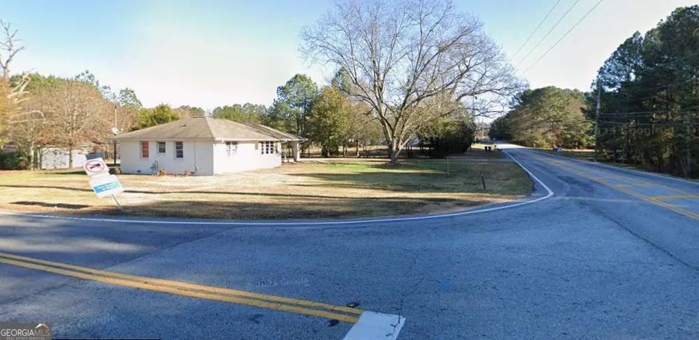 90 Auburn RD Auburn, GA 30011