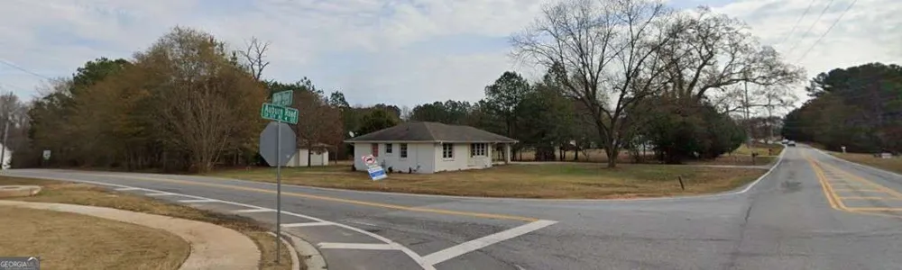 90 Auburn RD Auburn, GA 30011