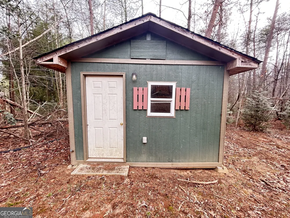 6 Grove LN Cleveland, GA 30528