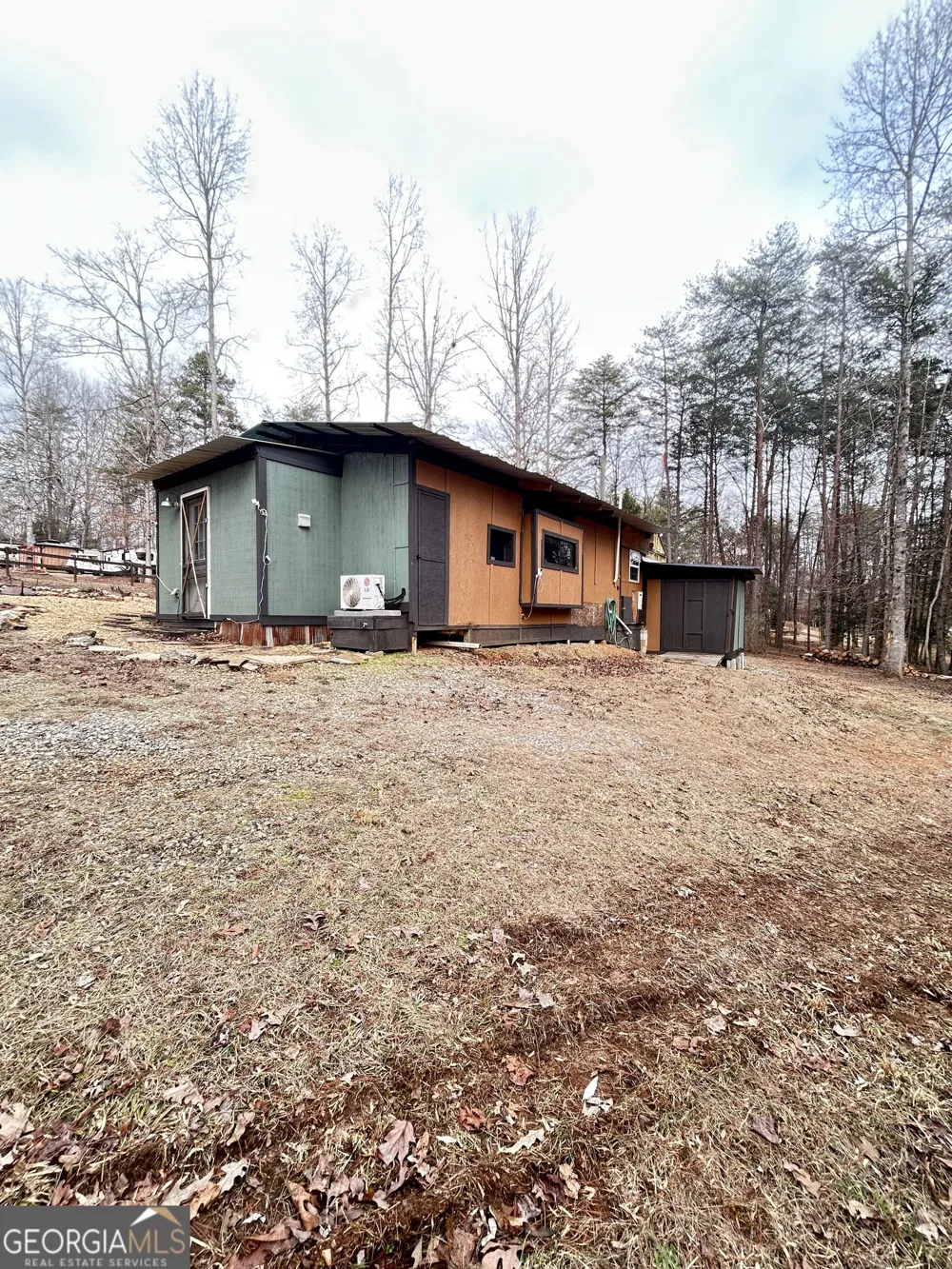 6 Grove LN Cleveland, GA 30528