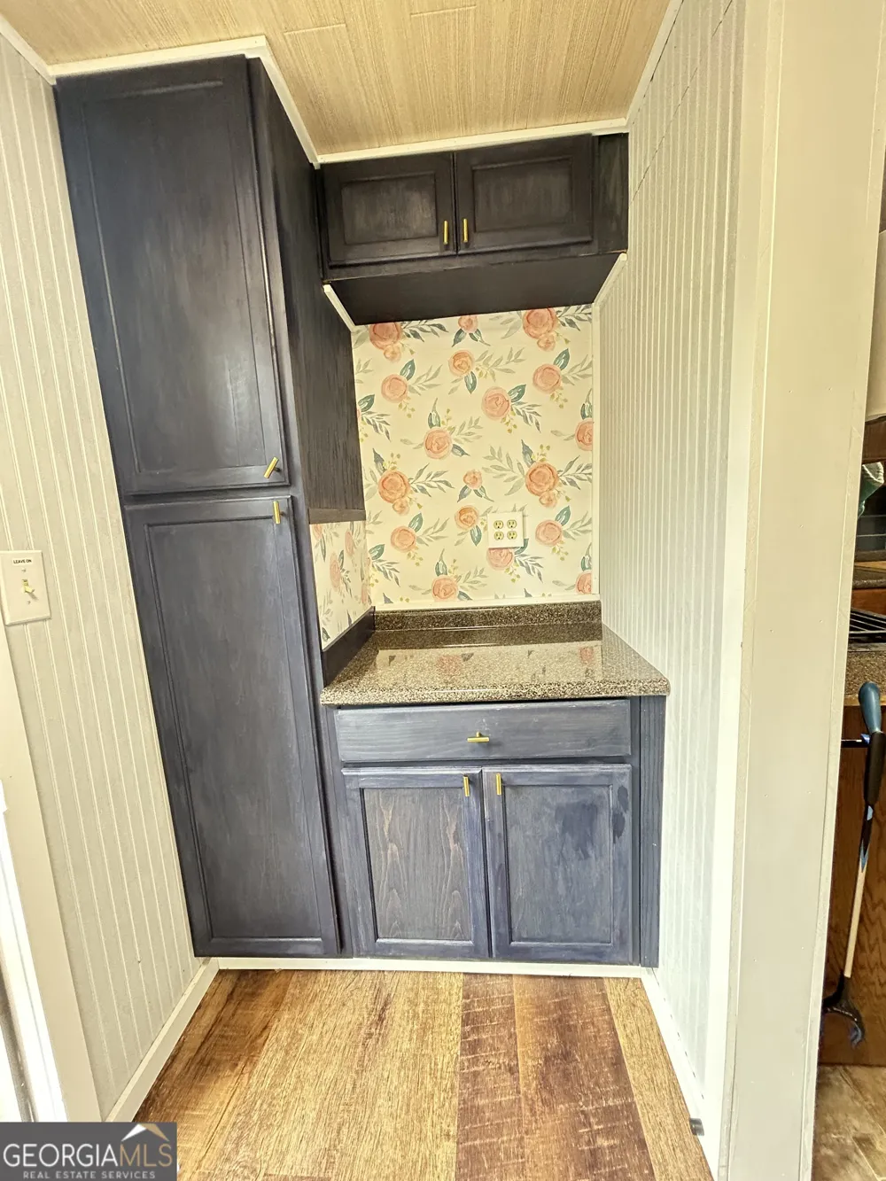 6 Grove LN Cleveland, GA 30528