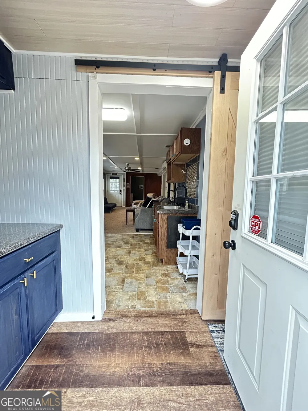 6 Grove LN Cleveland, GA 30528