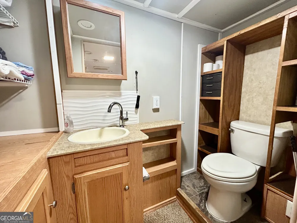 6 Grove LN Cleveland, GA 30528