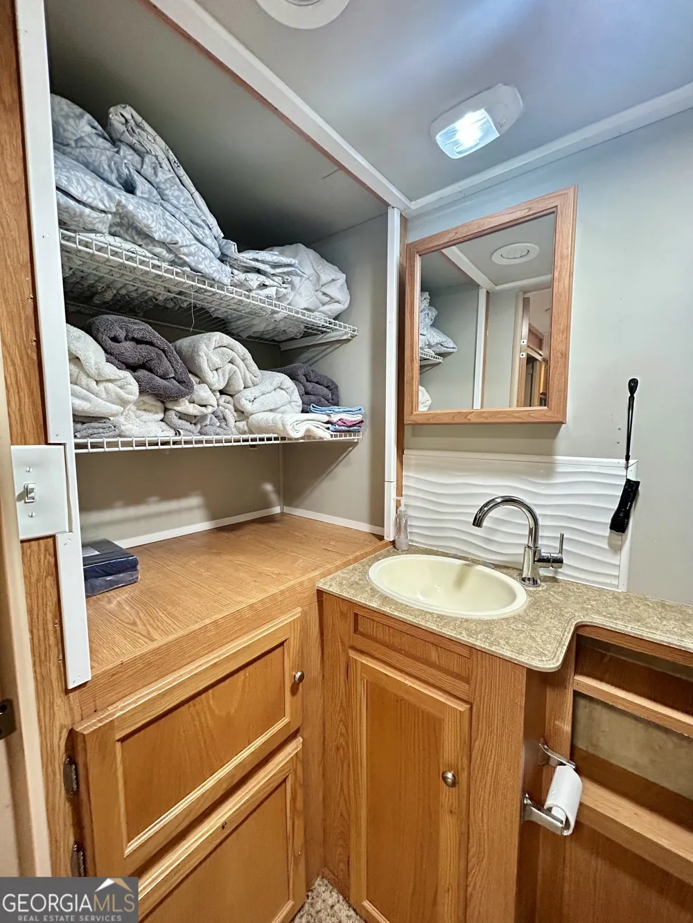 6 Grove LN Cleveland, GA 30528
