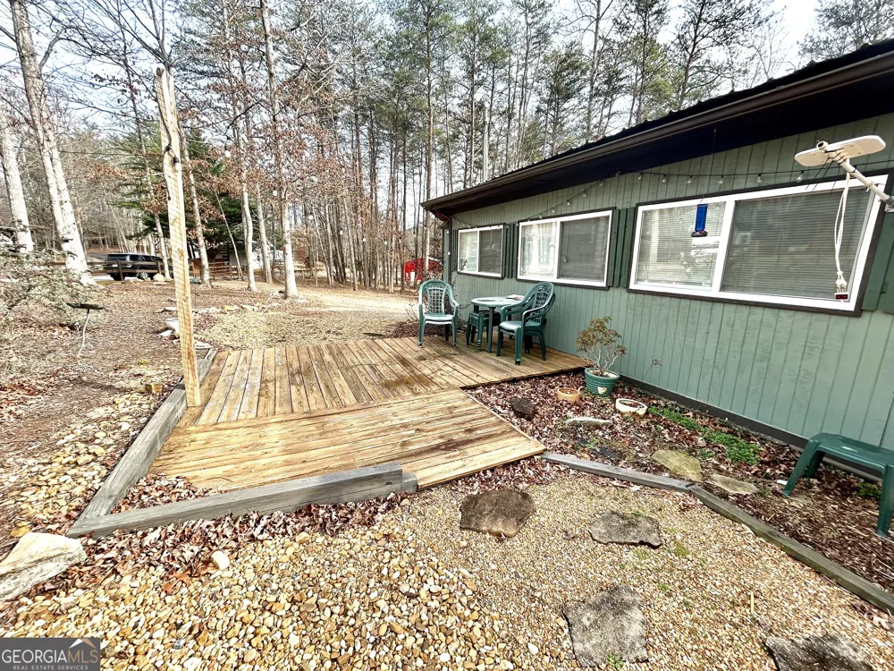 6 Grove LN Cleveland, GA 30528