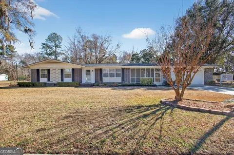 144 Lewis DR