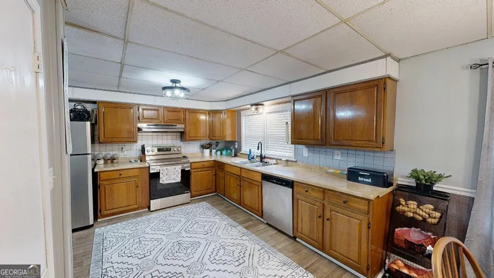 15 Aragon RD Aragon, GA 30104