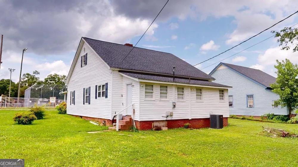 15 Aragon RD Aragon, GA 30104