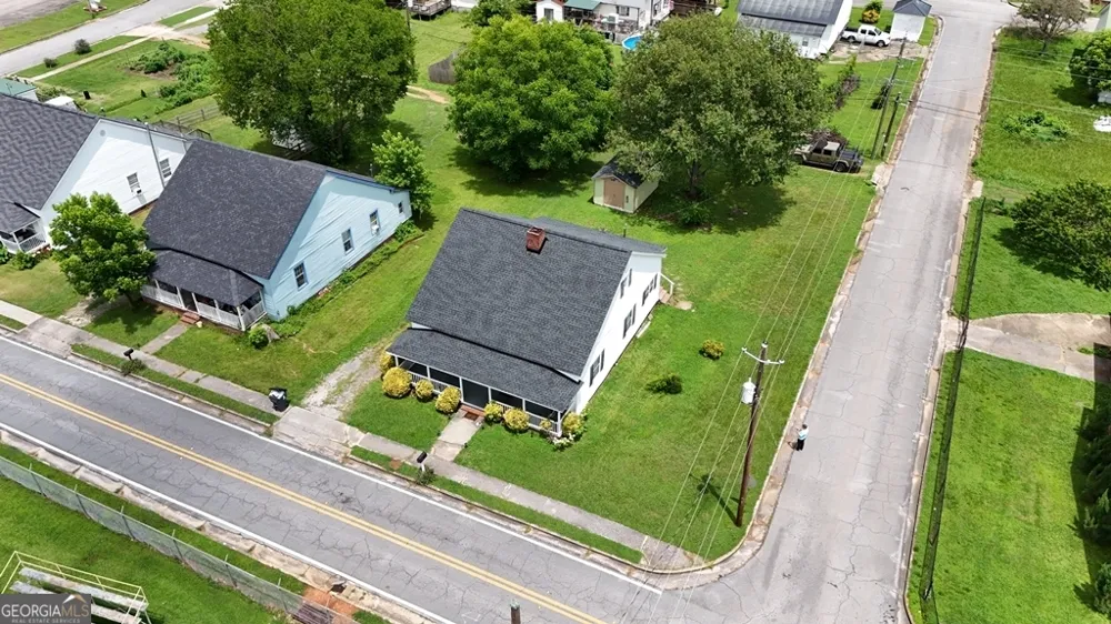 15 Aragon RD Aragon, GA 30104