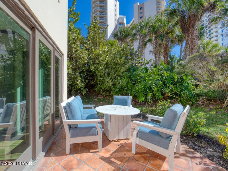 2973 Sea Oats Circle Daytona Beach Shores, FL 32118