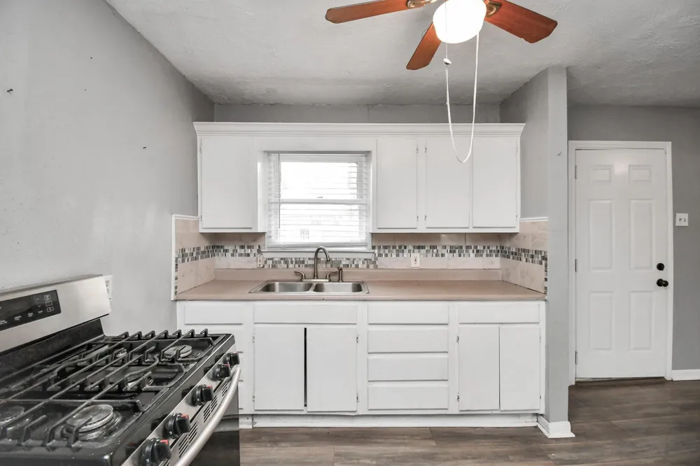 1008 Vista Road Pasadena, TX 77504