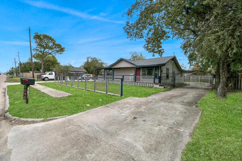 1008 Vista Road Pasadena, TX 77504