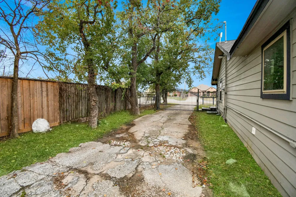 1008 Vista Road Pasadena, TX 77504