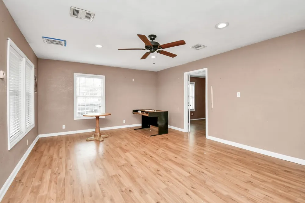 1008 Vista Road Pasadena, TX 77504