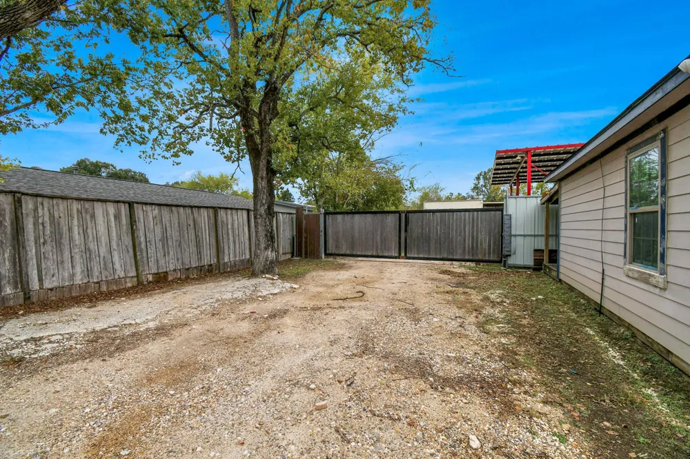1008 Vista Road Pasadena, TX 77504