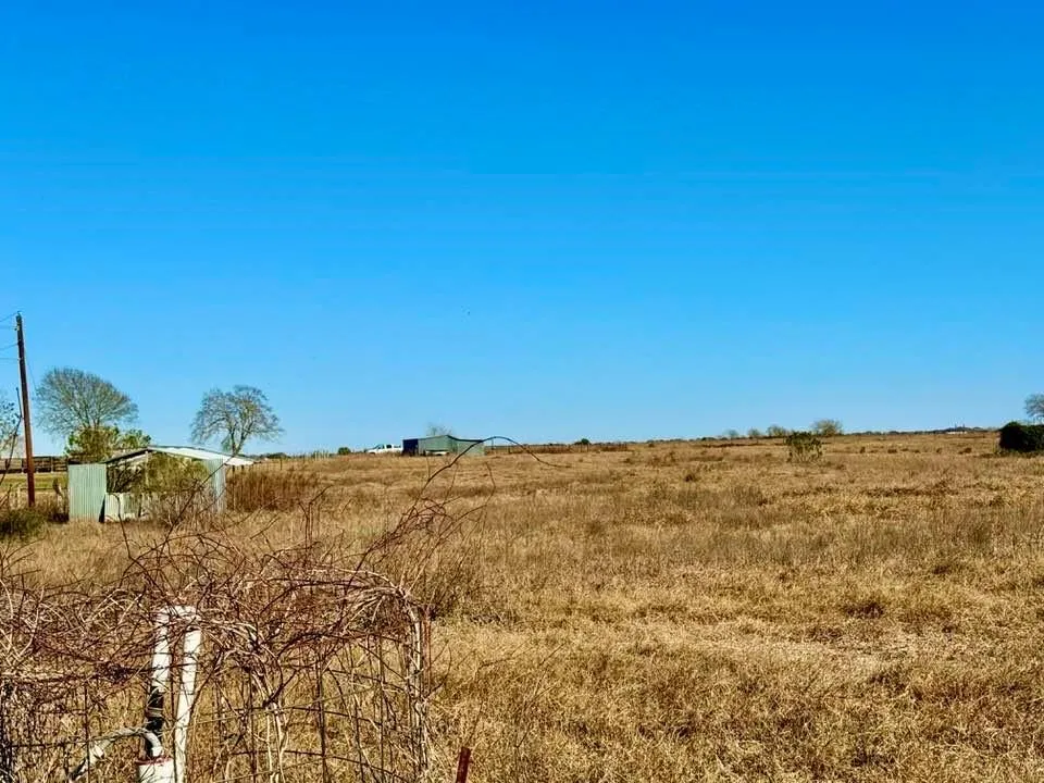Private Road 2501 Ganado, TX 77962