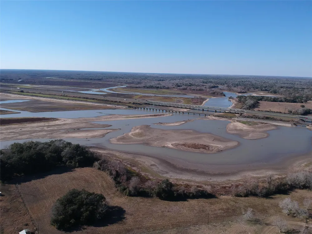 Private Road 2501 Ganado, TX 77962