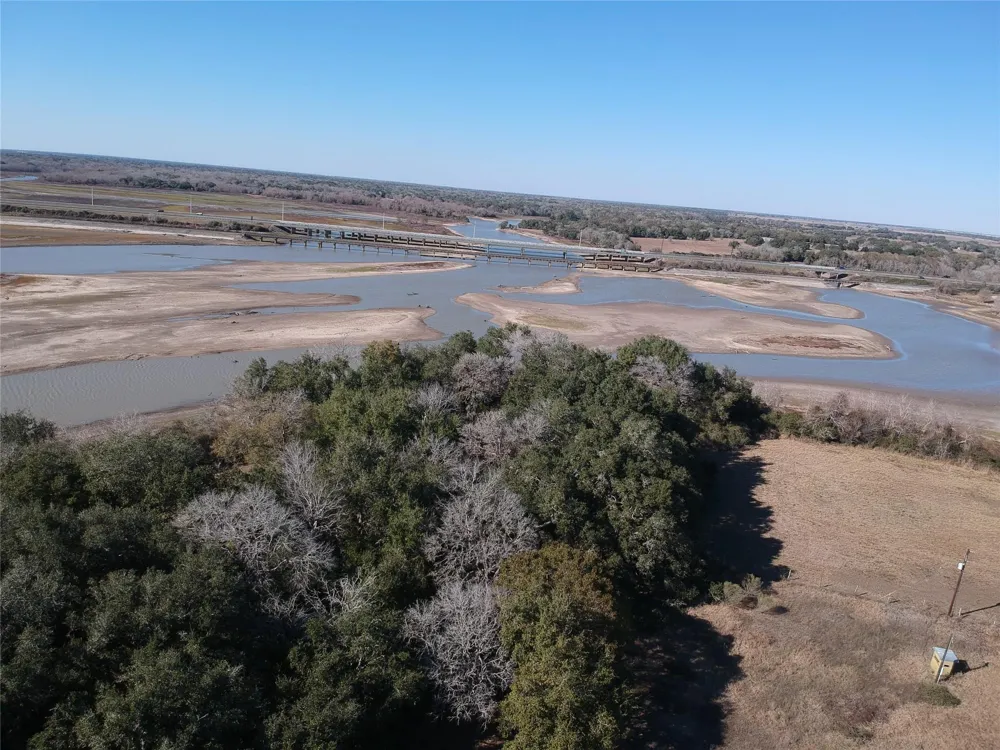 Private Road 2501 Ganado, TX 77962
