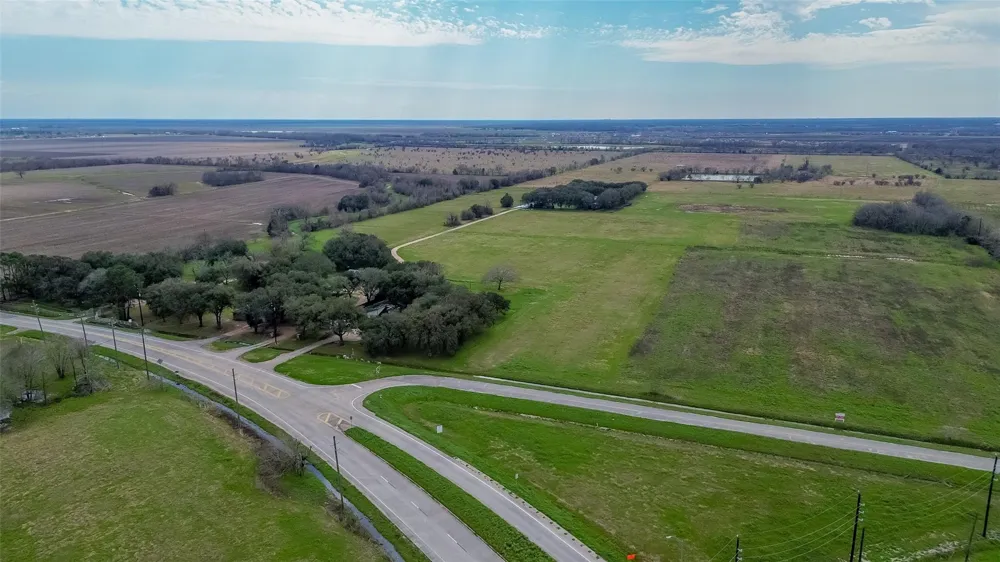 422 Fm 360 Road Beasley, TX 77417