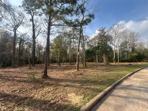 1746 Woodway Drive