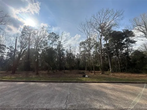 1742 Woodway Drive